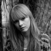 Lucy Rose - List pictures