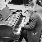 Glenn Gould - List pictures