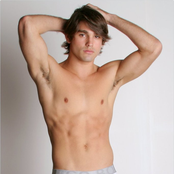 Justin Gaston - List pictures