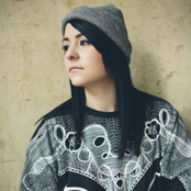 Lucy Spraggan - List pictures