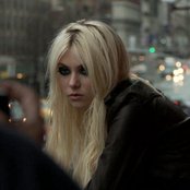 Taylor Momsen - List pictures