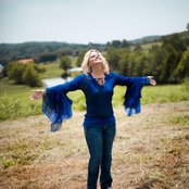 Vicki Yohe - List pictures