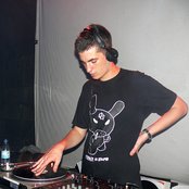 Skream - List pictures