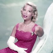 Dinah Shore - List pictures