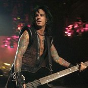 Nikki Sixx - List pictures