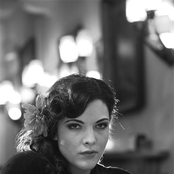 Caro Emerald - List pictures