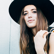 Ryn Weaver - List pictures