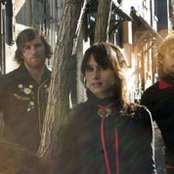 Howling Bells - List pictures