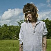 Christofer Drew - List pictures