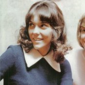 Karen Carpenter - List pictures