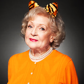 Betty White - List pictures