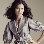 Jill Hennessy - List pictures