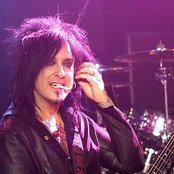 Nikki Sixx - List pictures