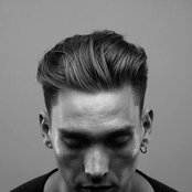 Thomas Azier - List pictures