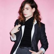 Christine And The Queens - List pictures