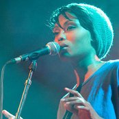 Imany - List pictures