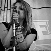 Juliet Simms - List pictures