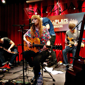 Lucy Rose - List pictures