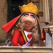 Miss Piggy - List pictures