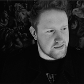 Gavin James - List pictures