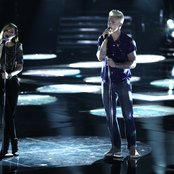 Christina Grimmie & Adam Levine - List pictures