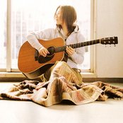 Yui - List pictures