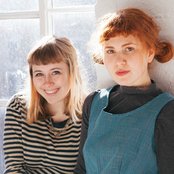 Girlpool - List pictures