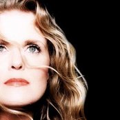 Tierney Sutton - List pictures