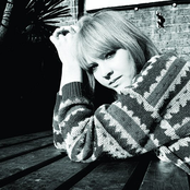 Lucy Rose - List pictures