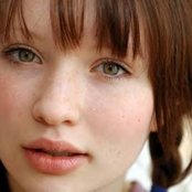 Emily Browning - List pictures