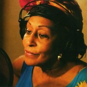 Omara Portuondo - List pictures