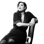 Caro Emerald - List pictures