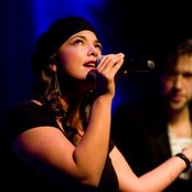 Caro Emerald - List pictures