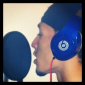 Khleo - List pictures