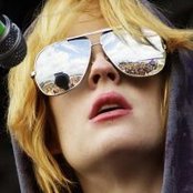 Brody Dalle - List pictures