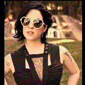 Brody Dalle - List pictures