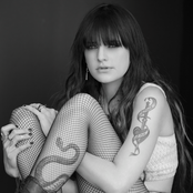 Juliet Simms - List pictures