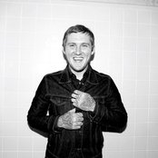 Brian Fallon - List pictures