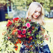 Dove Cameron - List pictures