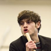 Iwan Rheon - List pictures