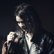 Eliot Sumner - List pictures