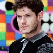 Iwan Rheon - List pictures