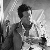 Ryan Reynolds - List pictures