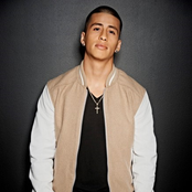 Carlito Olivero - List pictures