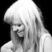 Lucy Rose - List pictures