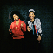 Theesatisfaction - List pictures