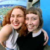 Girlpool - List pictures