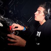 Skream - List pictures