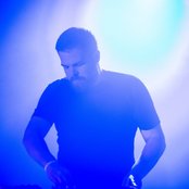 Com Truise - List pictures