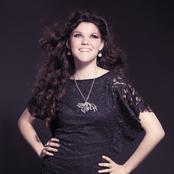 Saara Aalto - List pictures